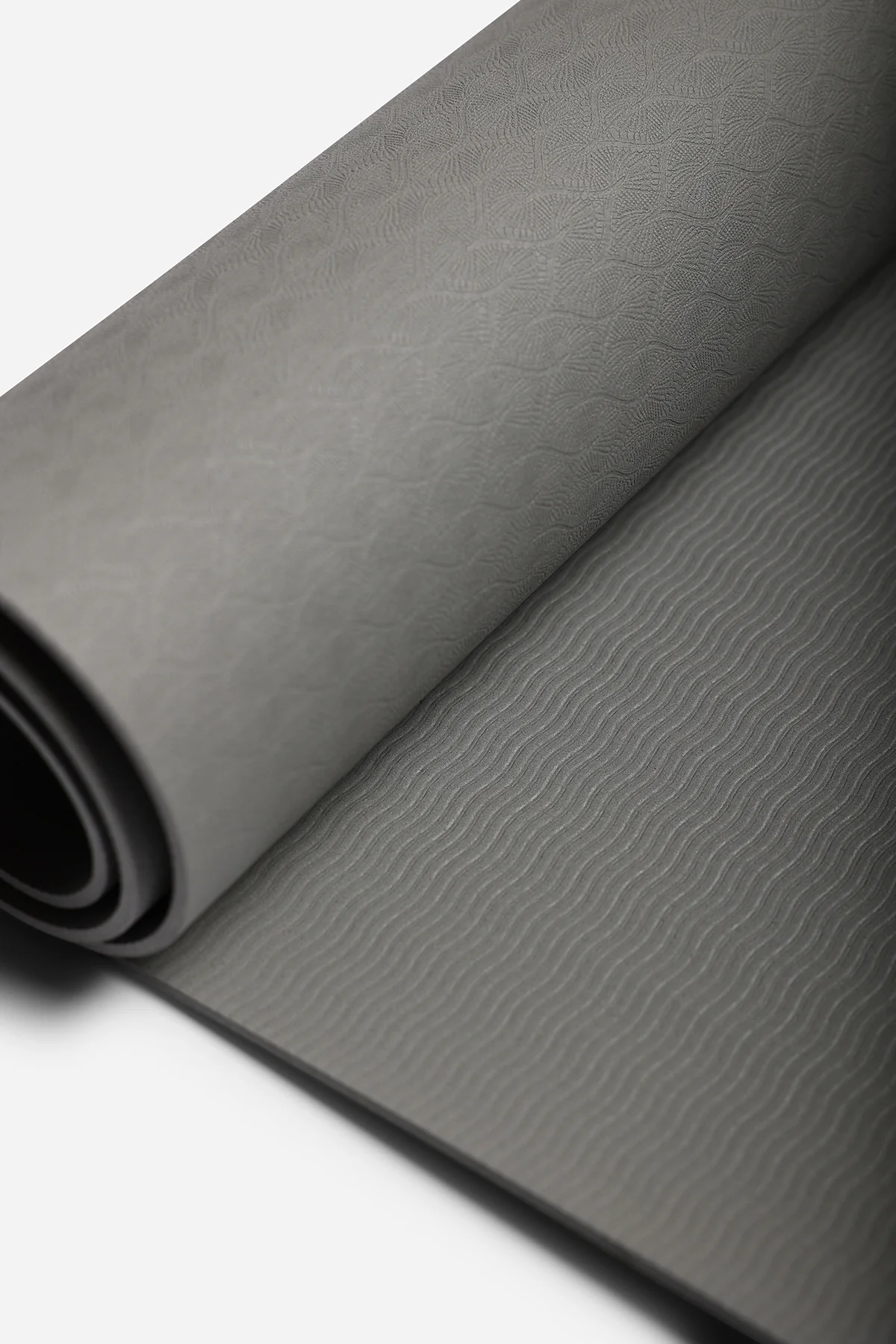 Northern 4mm Yoga Mat Non-Slip, Eco-Friendly Exercise Mat, Pilates & Home Workouts - Grey - Image 6