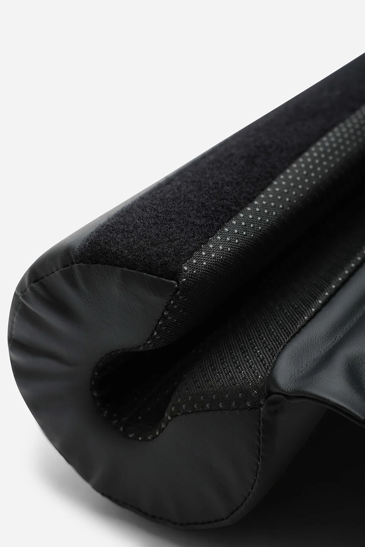 Northern Hip Thrust Pad - Black - Image 3